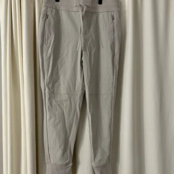 Athleta Pants - Athleta Headlands Hybrid Trek Joggers. Size 10 Petite 10p